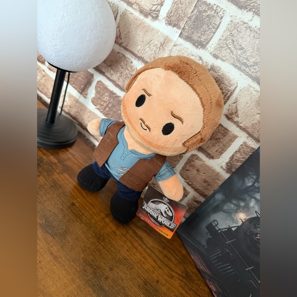 Universal Studios Jurassic Park Owen Grady 9" Cutie Plush Stuffed Figure - Picture 1 of 6
